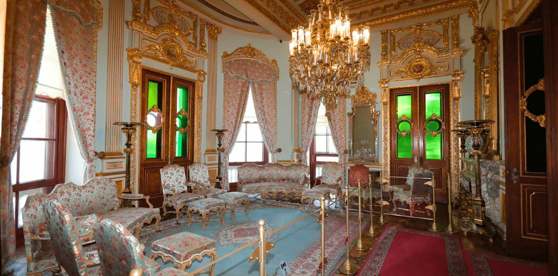 Discover the Kucuksu Pavilion Istanbul