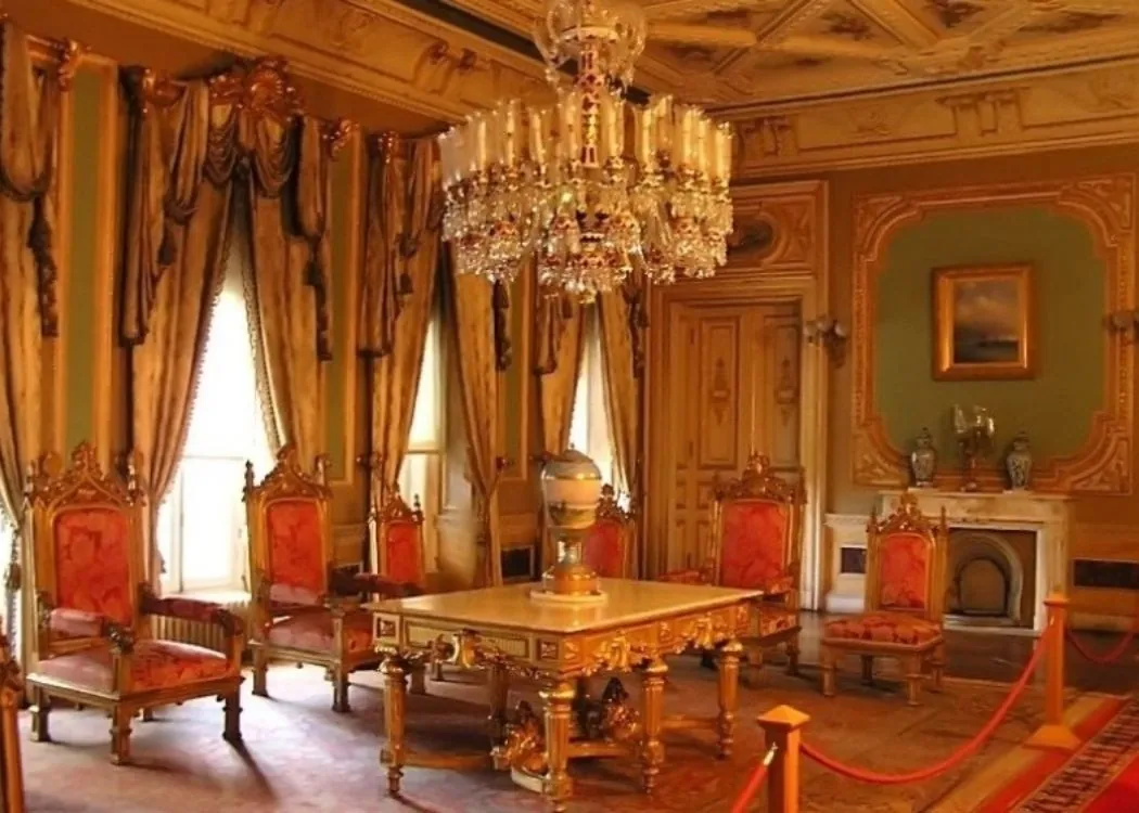 dolmabahce_palace_skip_the_line_ticket_beylerbeyi_yildiz_topkapi_palaces_ottoman_visit